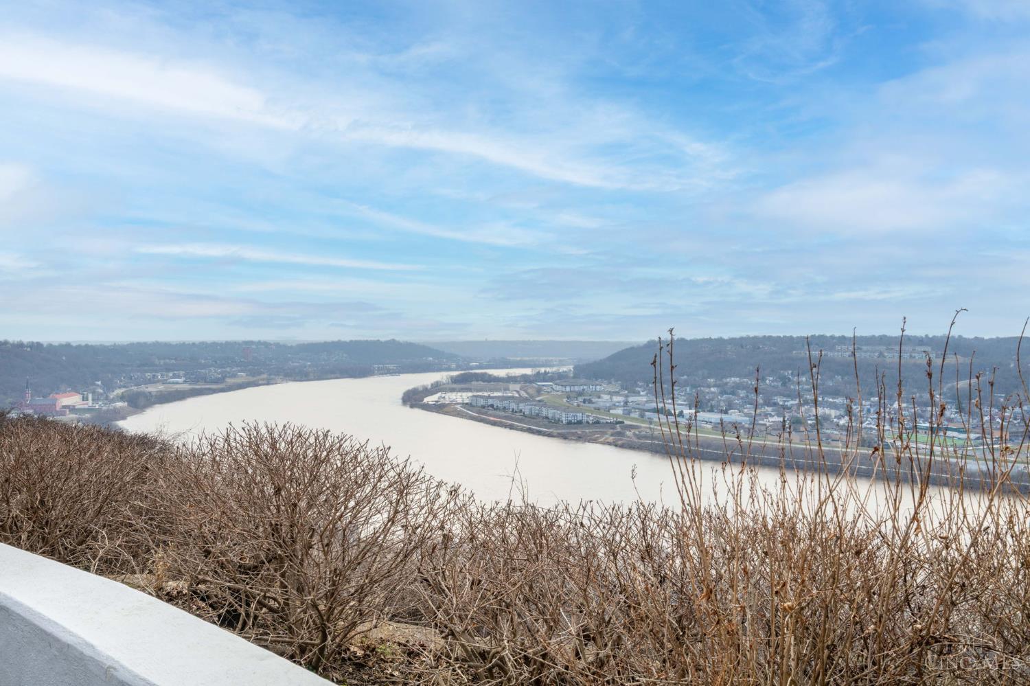 2401 Ingleside Avenue 4A