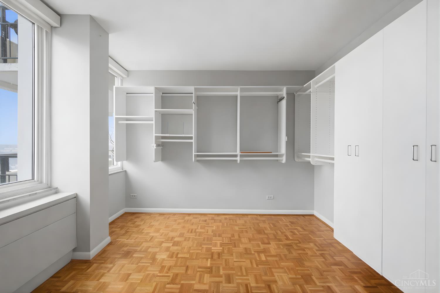 2401 Ingleside Avenue 4A