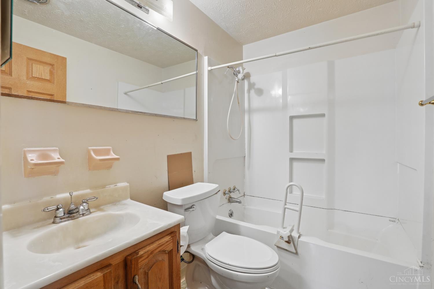 12128 Benadir Road