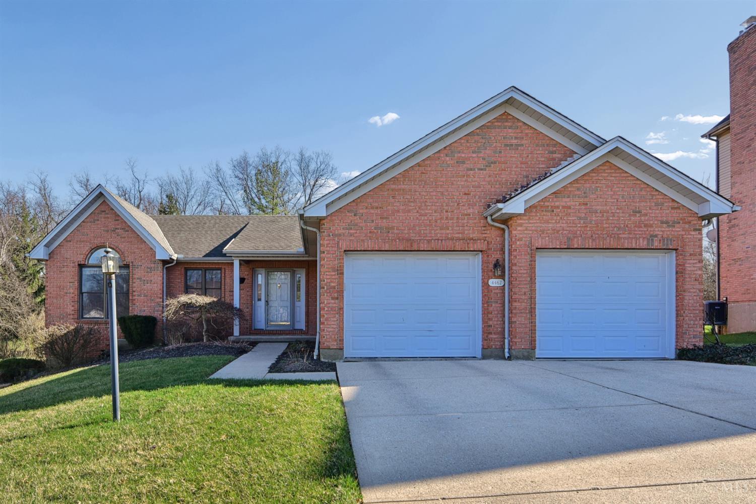 4467 Oakville Drive