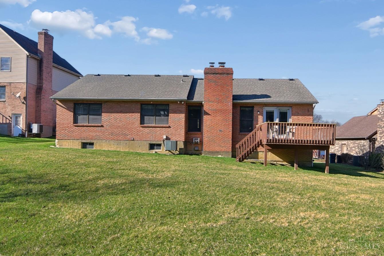 4467 Oakville Drive