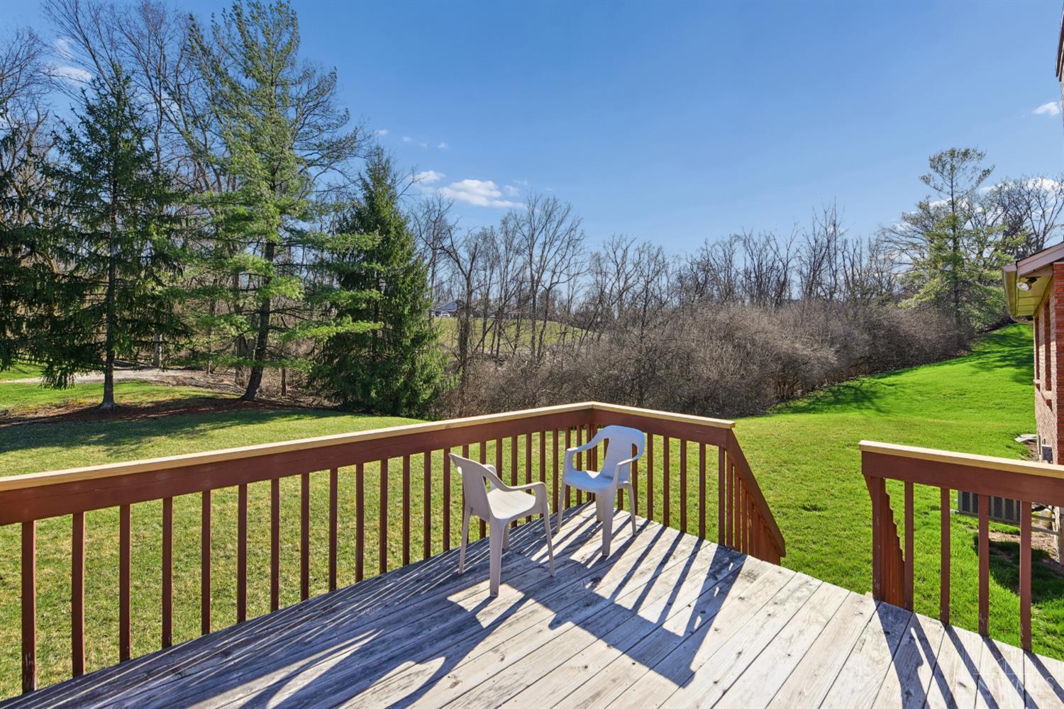 4467 Oakville Drive