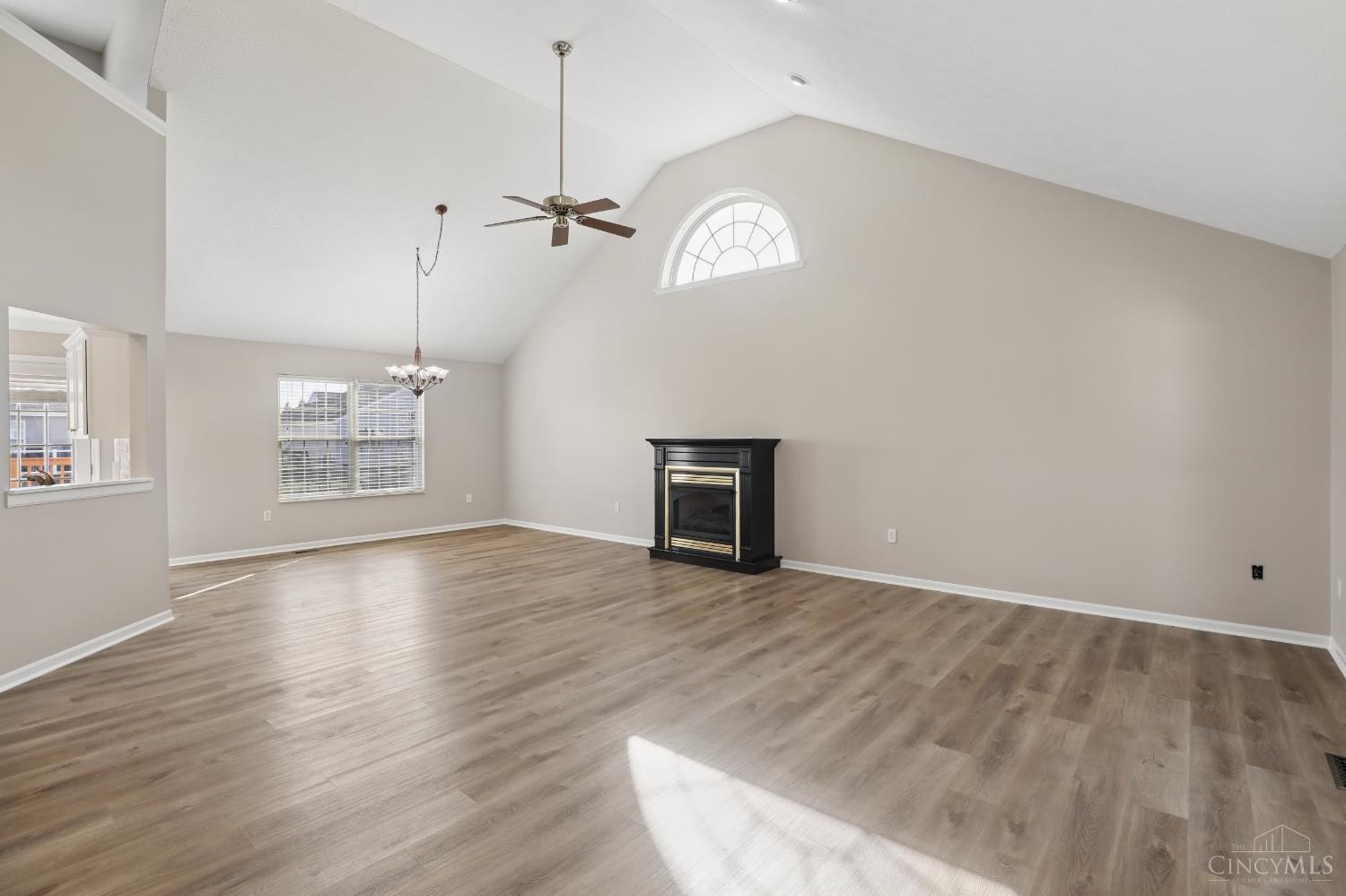 6636 Honeysuckle Lane