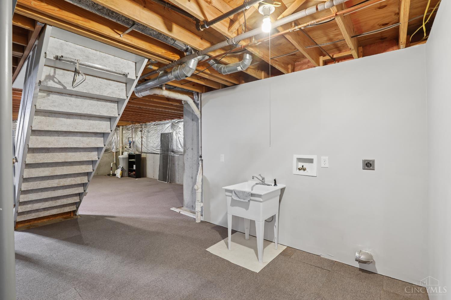 6636 Honeysuckle Lane