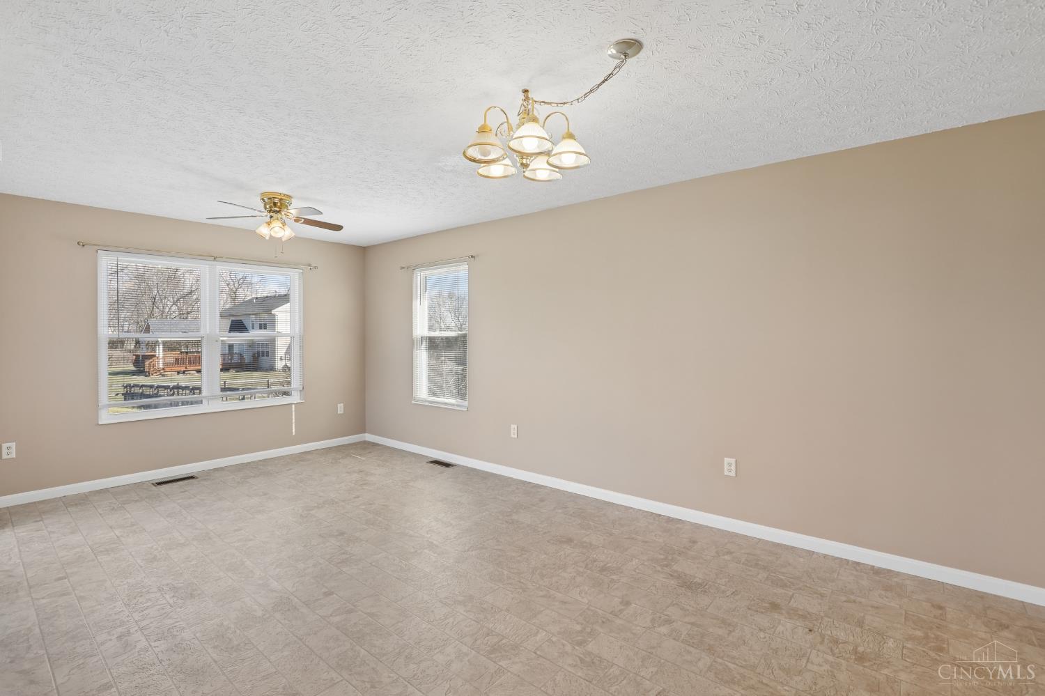 7970 Paradise Cove