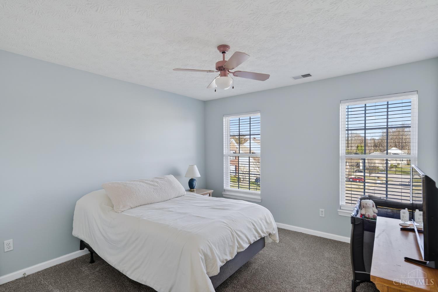 5466 Gwenolyn Ridge