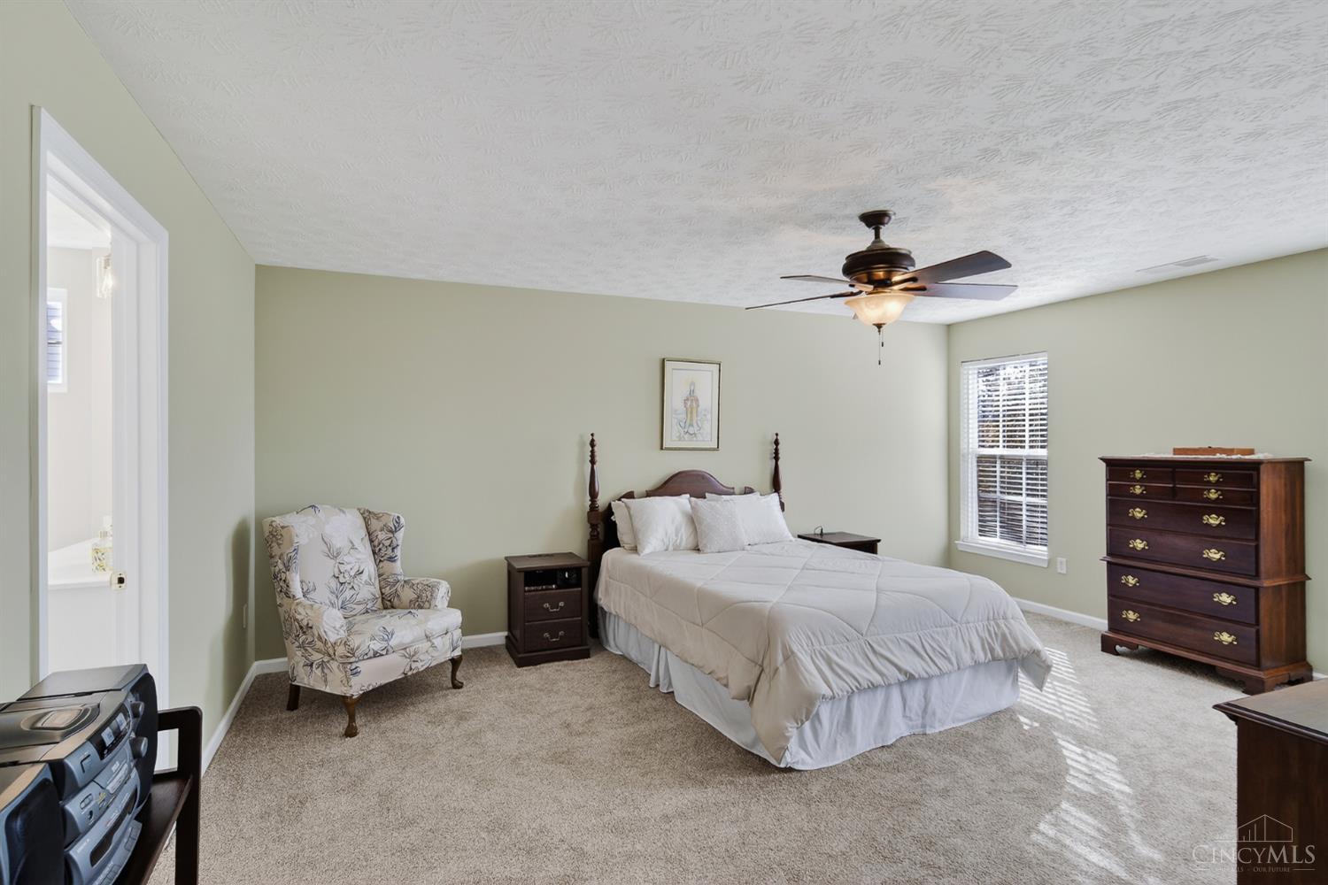 5466 Gwenolyn Ridge