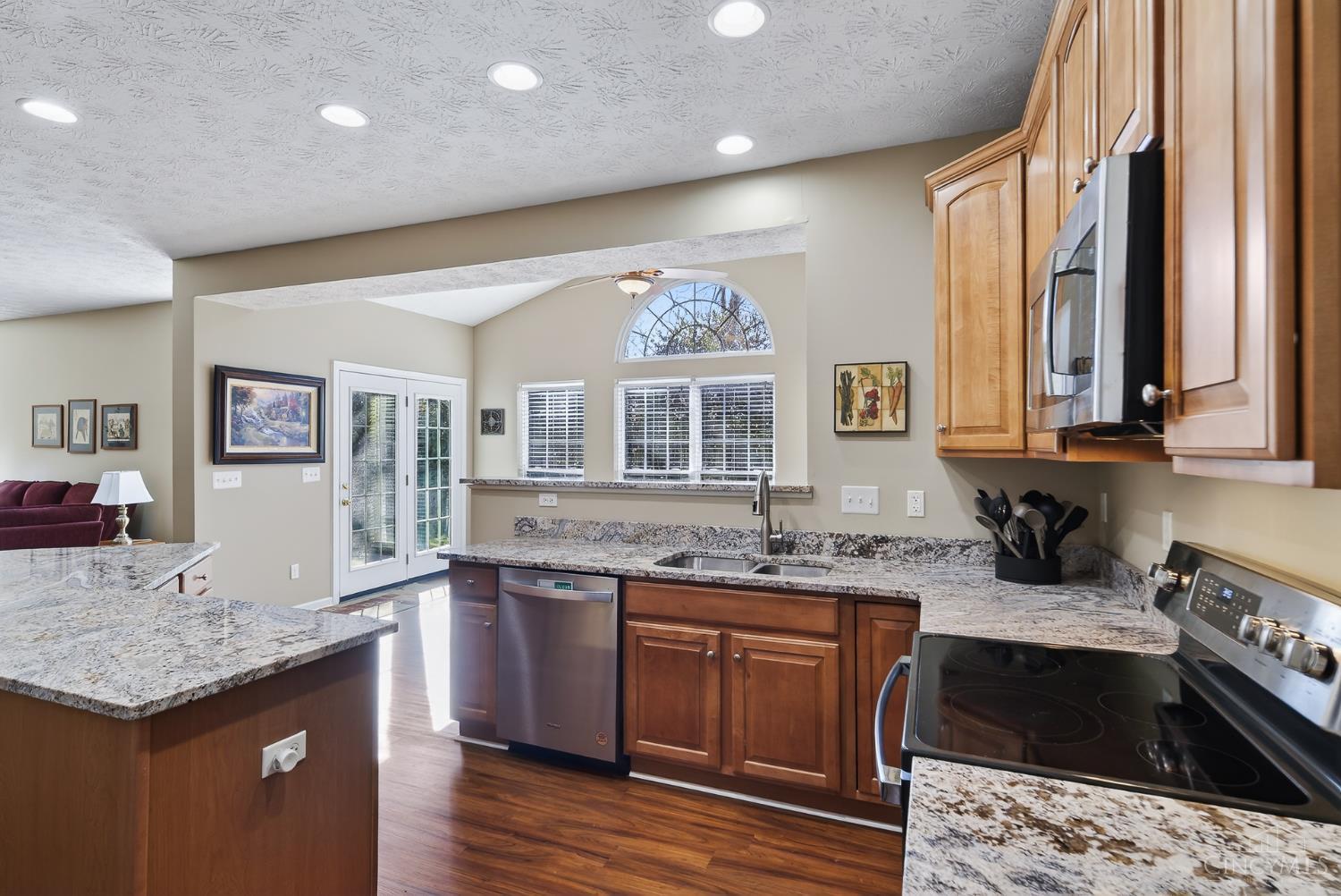 5466 Gwenolyn Ridge
