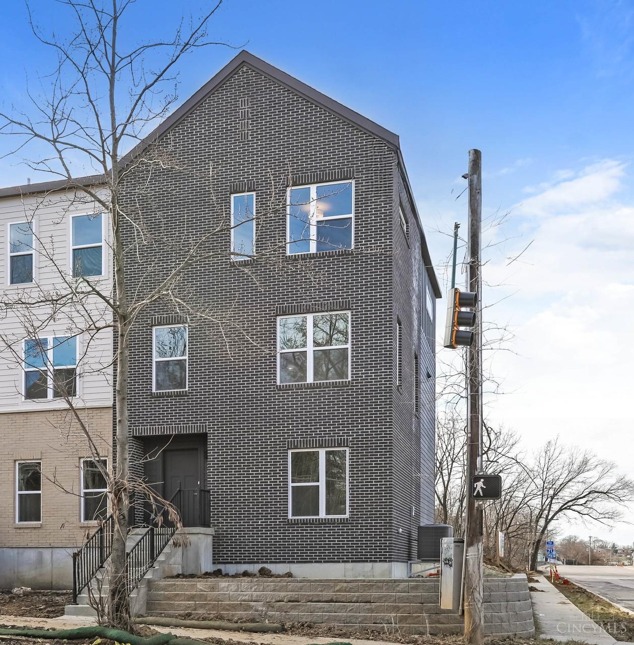 2611 May Street