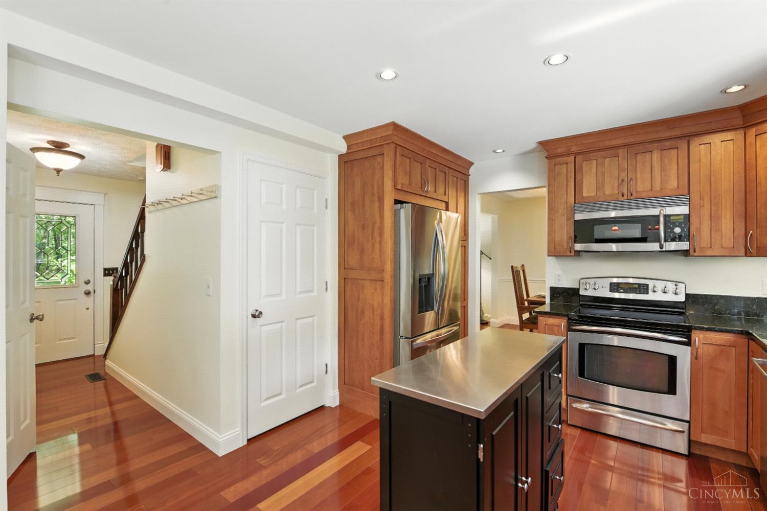 5445 Belle Meade