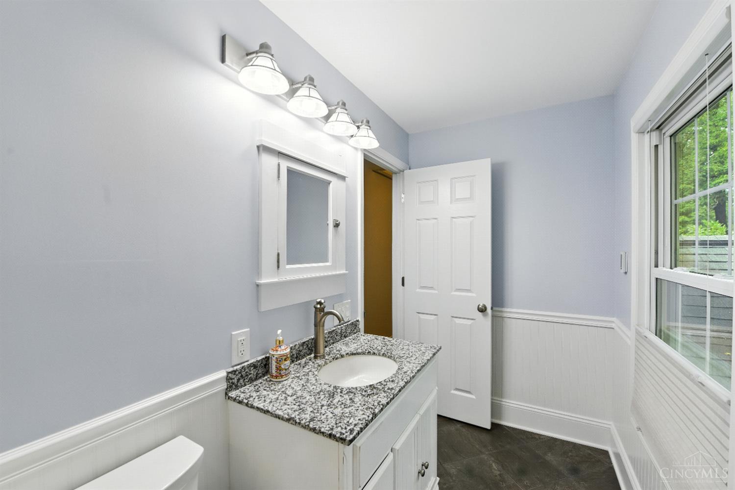 5445 Belle Meade