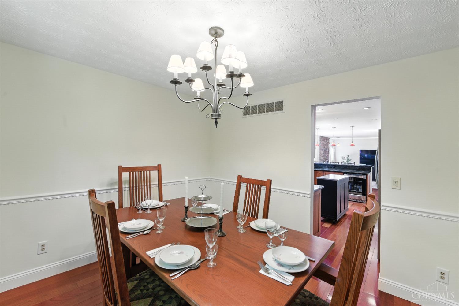 5445 Belle Meade