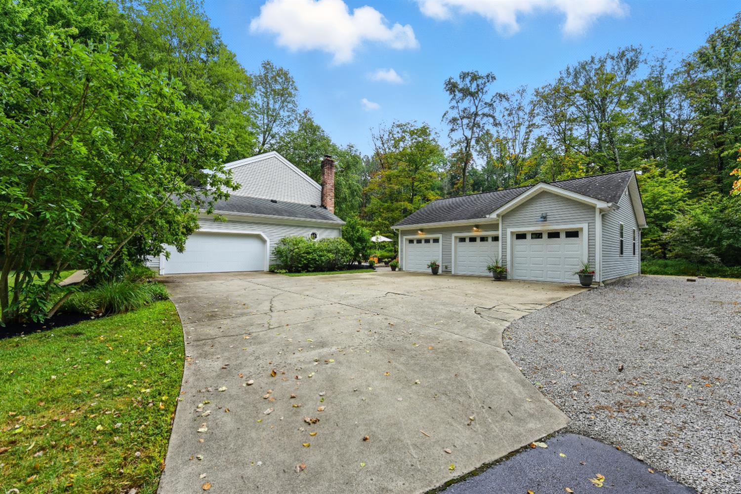 5445 Belle Meade