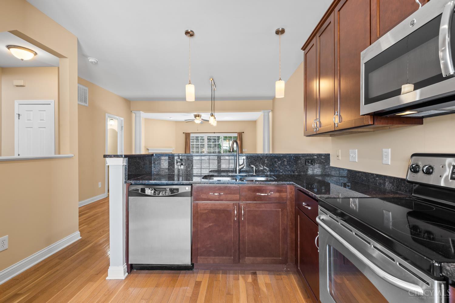 5321 Reserve Circle