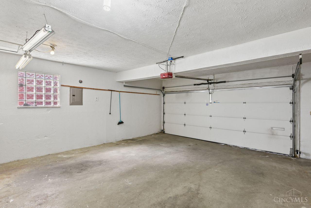 1128 Oldwick Drive