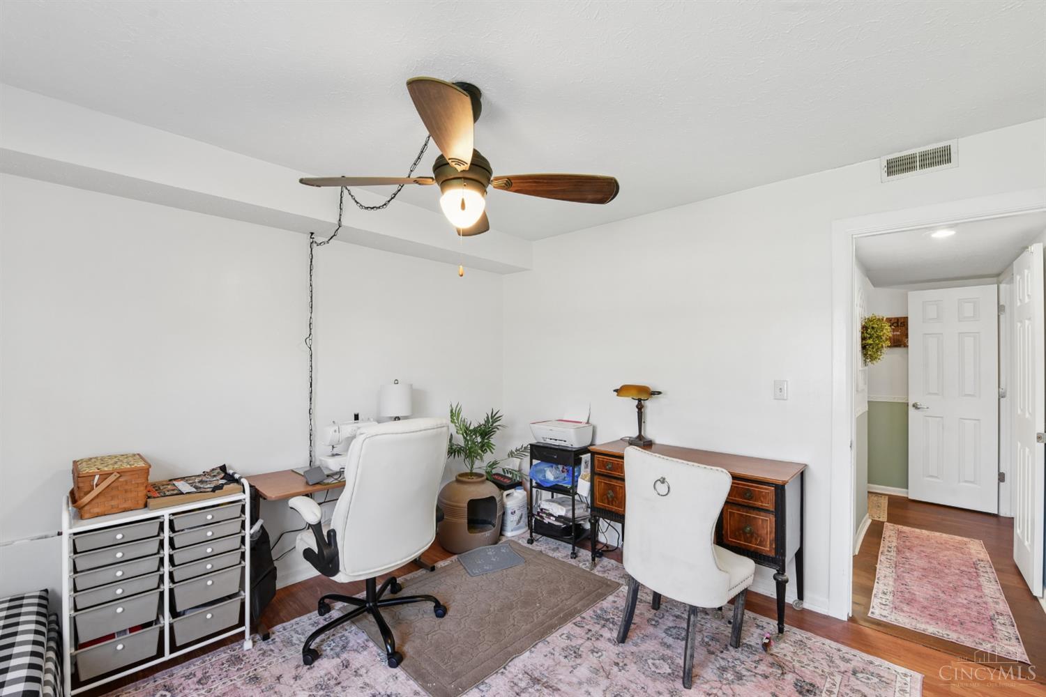 5986 Meadow Creek Drive 2