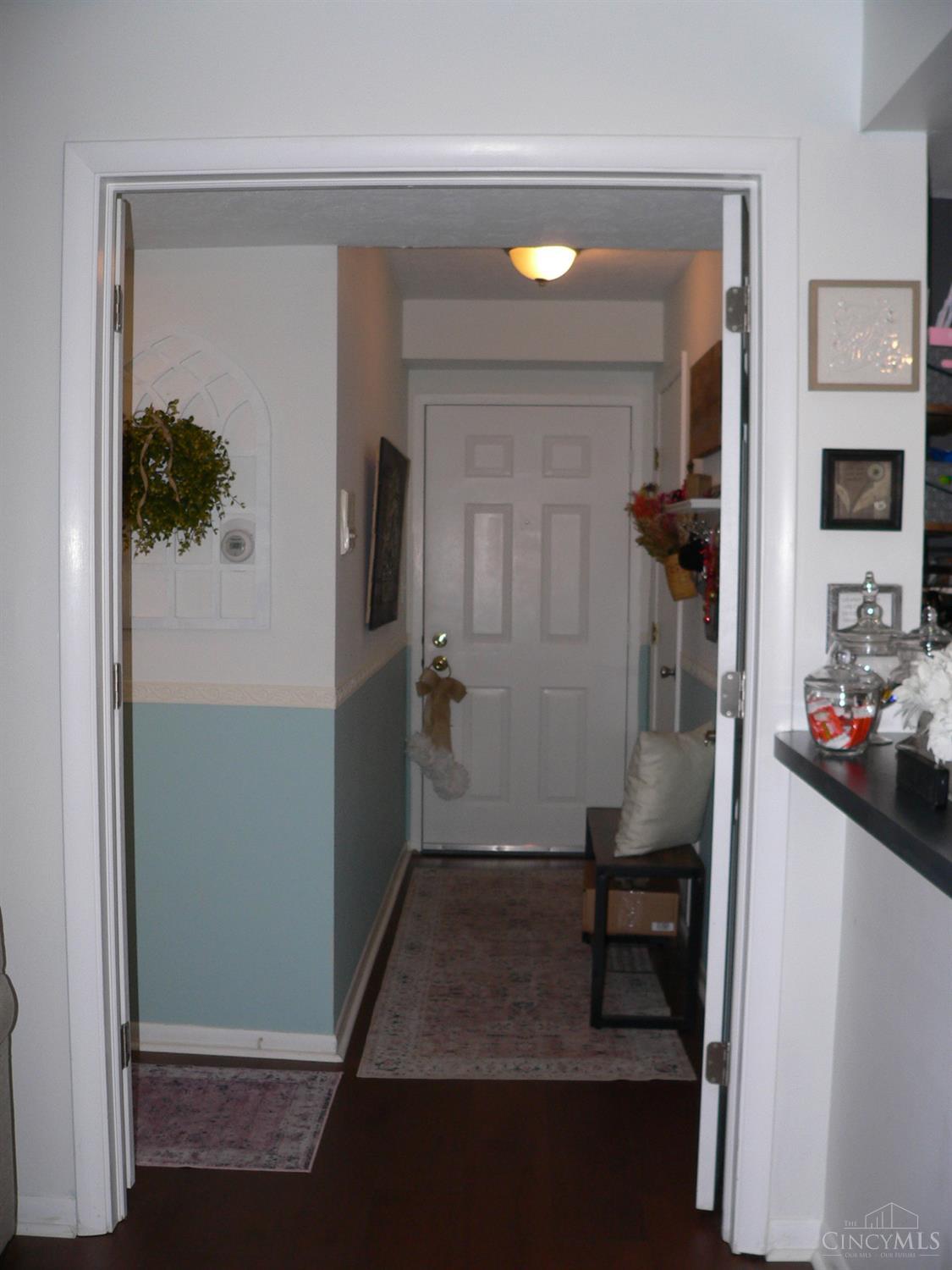 5986 Meadow Creek Drive 2