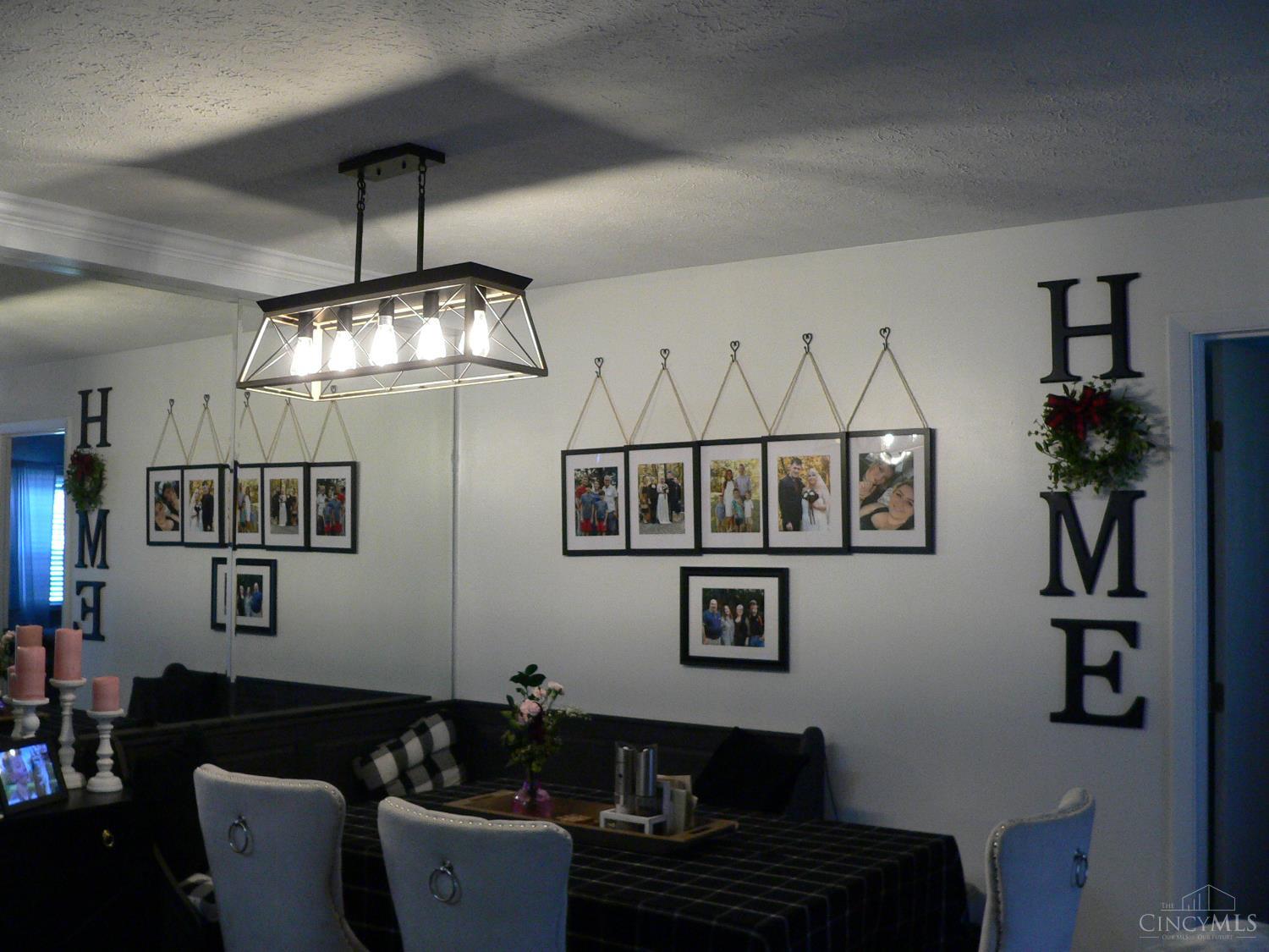 5986 Meadow Creek Drive 2