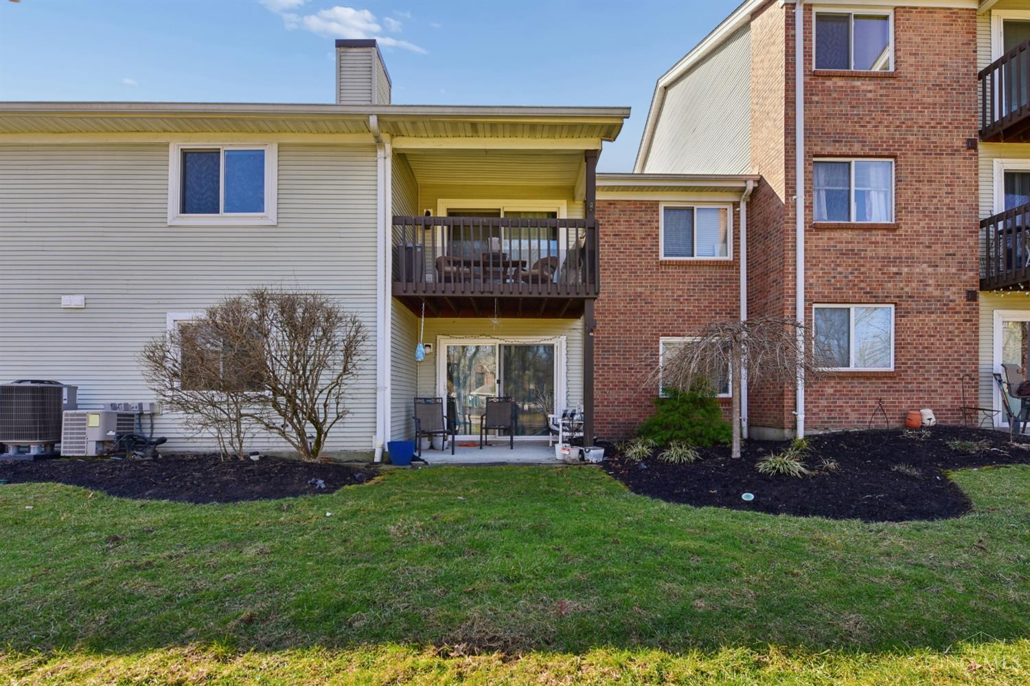 5986 Meadow Creek Drive 2