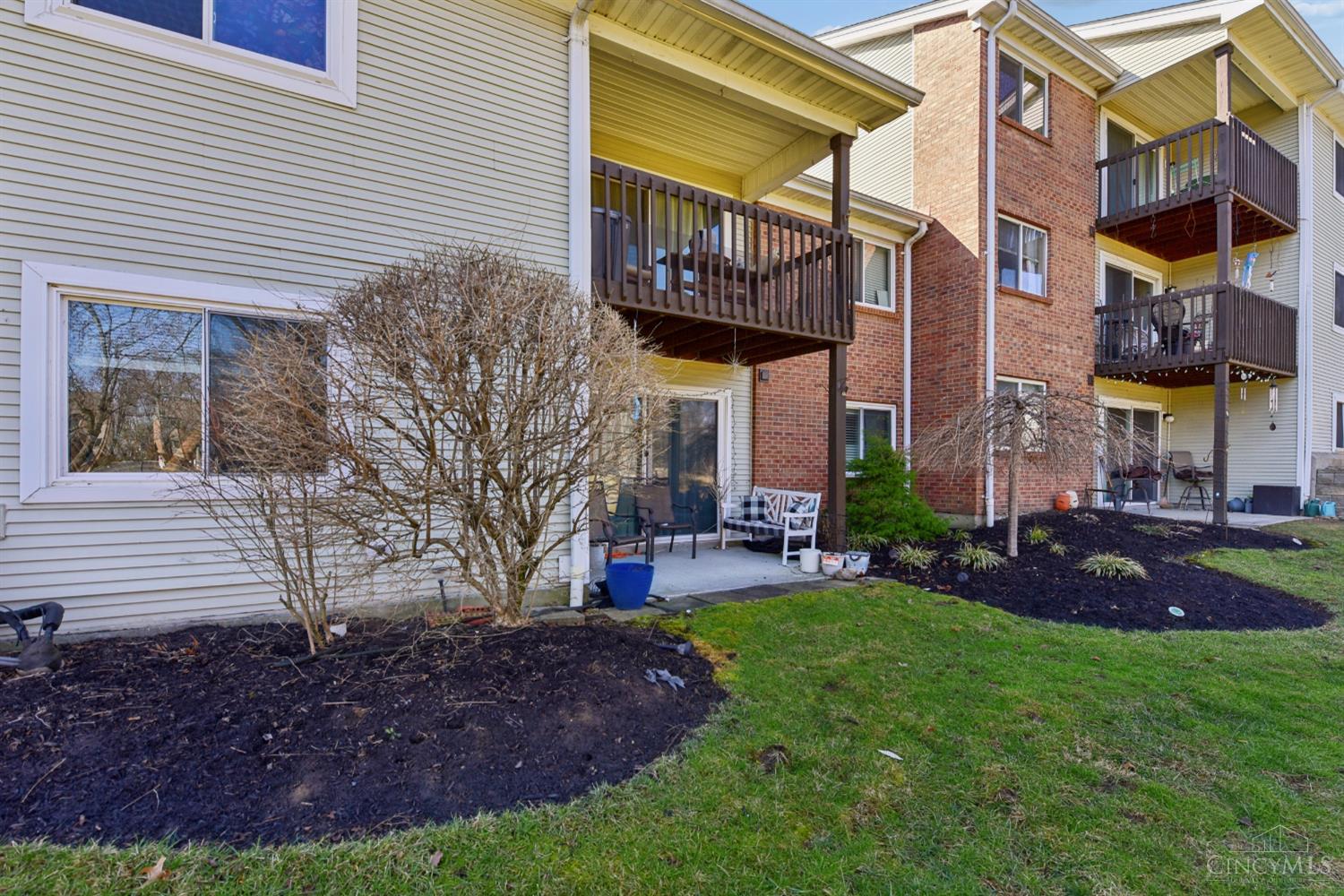 5986 Meadow Creek Drive 2