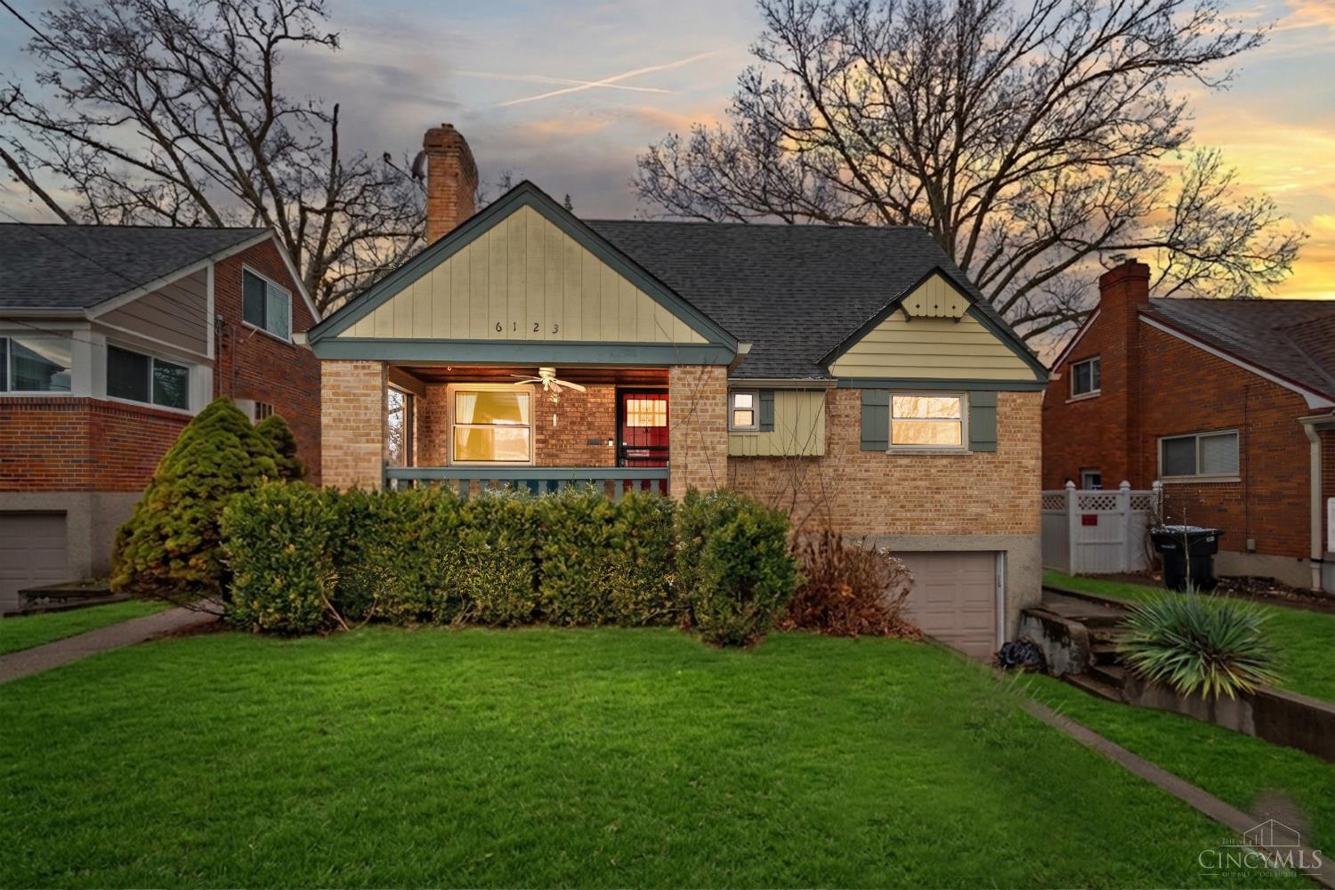 6123 Kingsford Drive