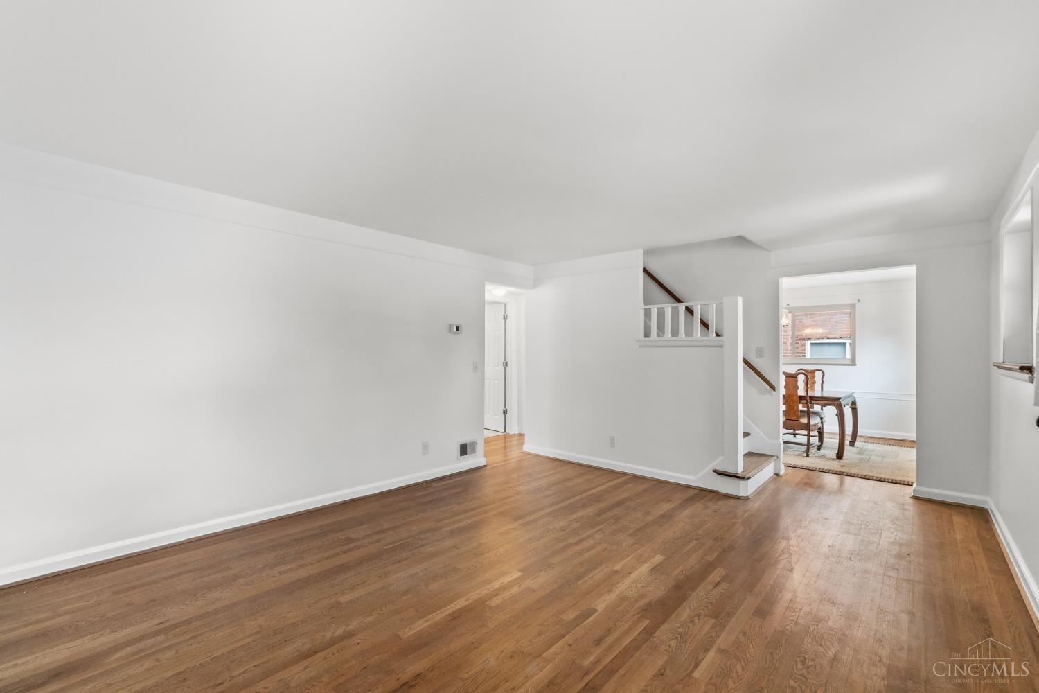 6123 Kingsford Drive