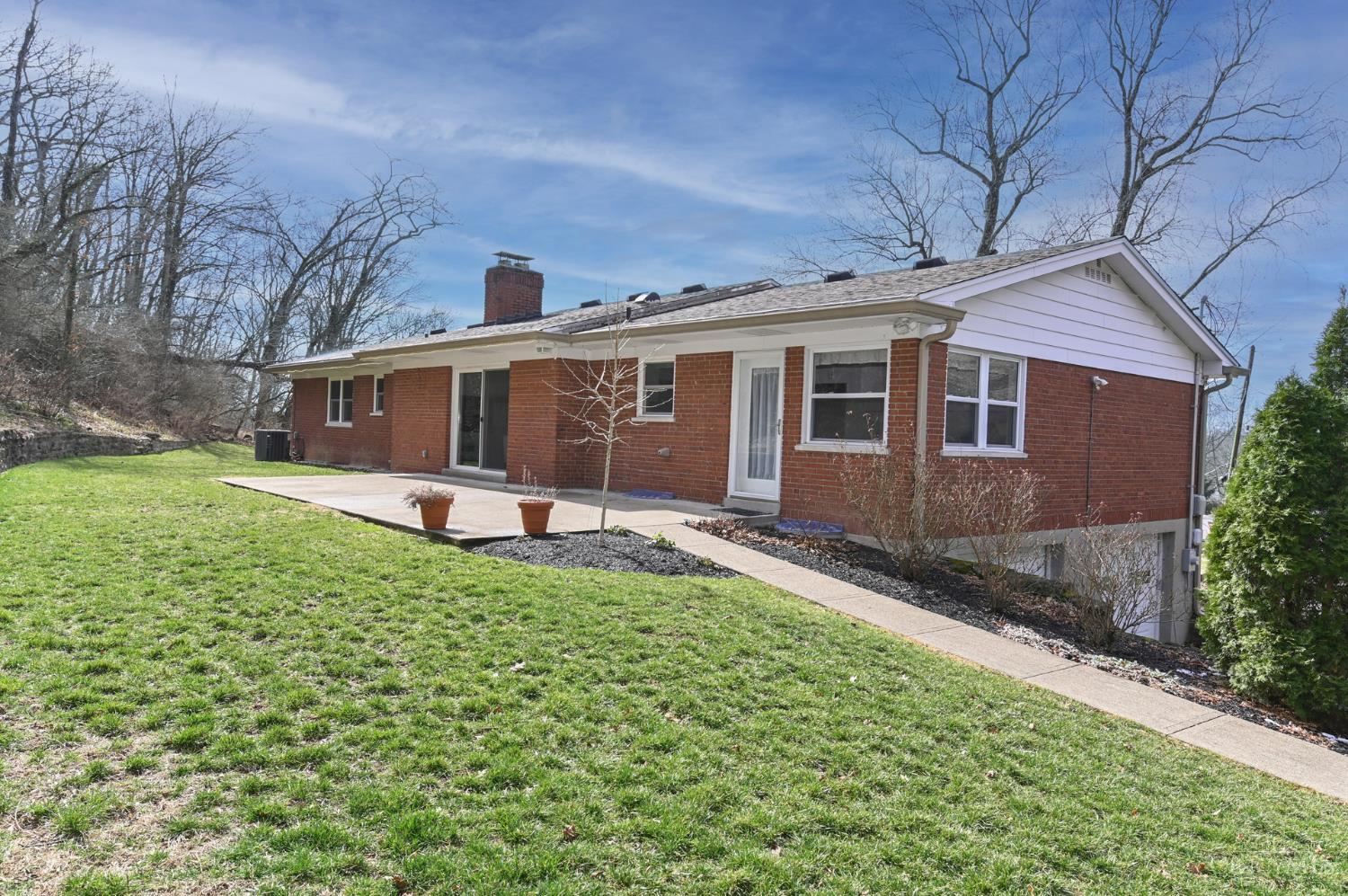 698 Cedar Knolls Court