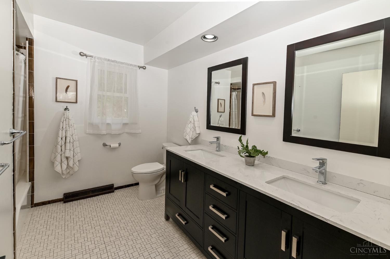 698 Cedar Knolls Court