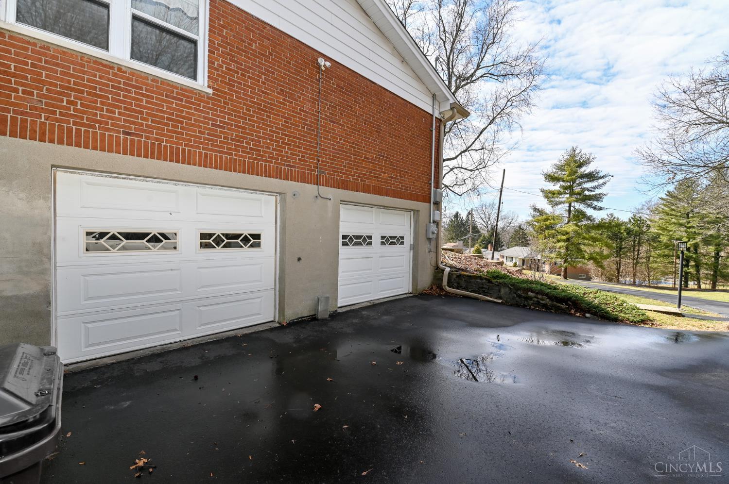 698 Cedar Knolls Court