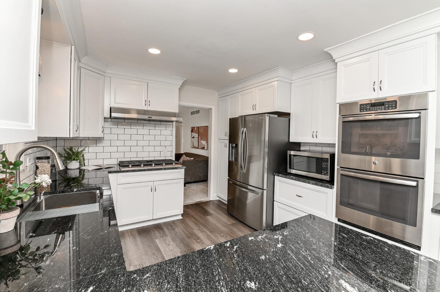 698 Cedar Knolls Court