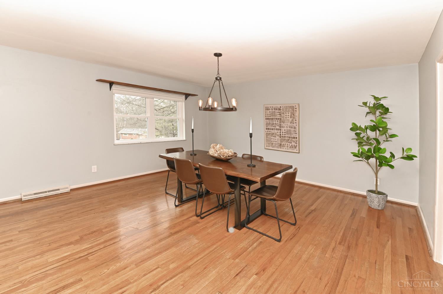 698 Cedar Knolls Court