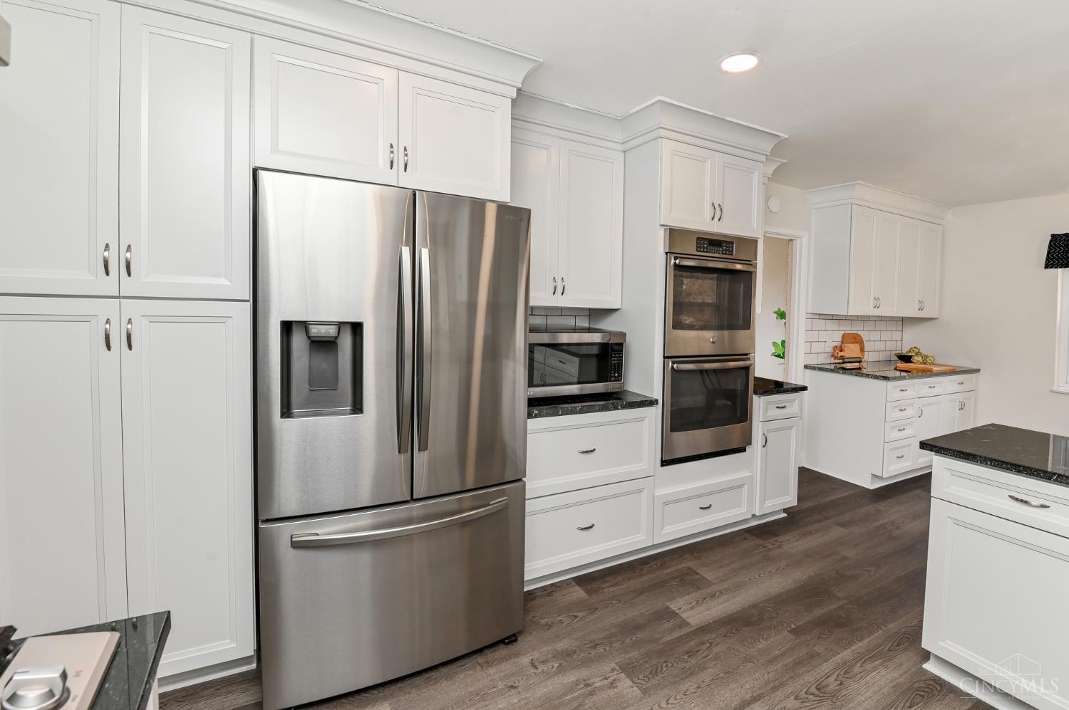 698 Cedar Knolls Court