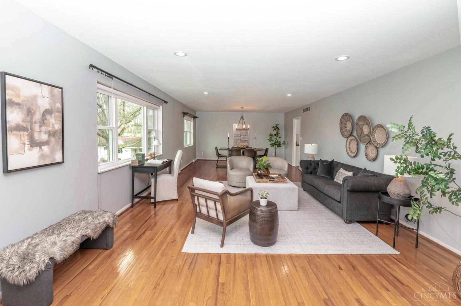 698 Cedar Knolls Court