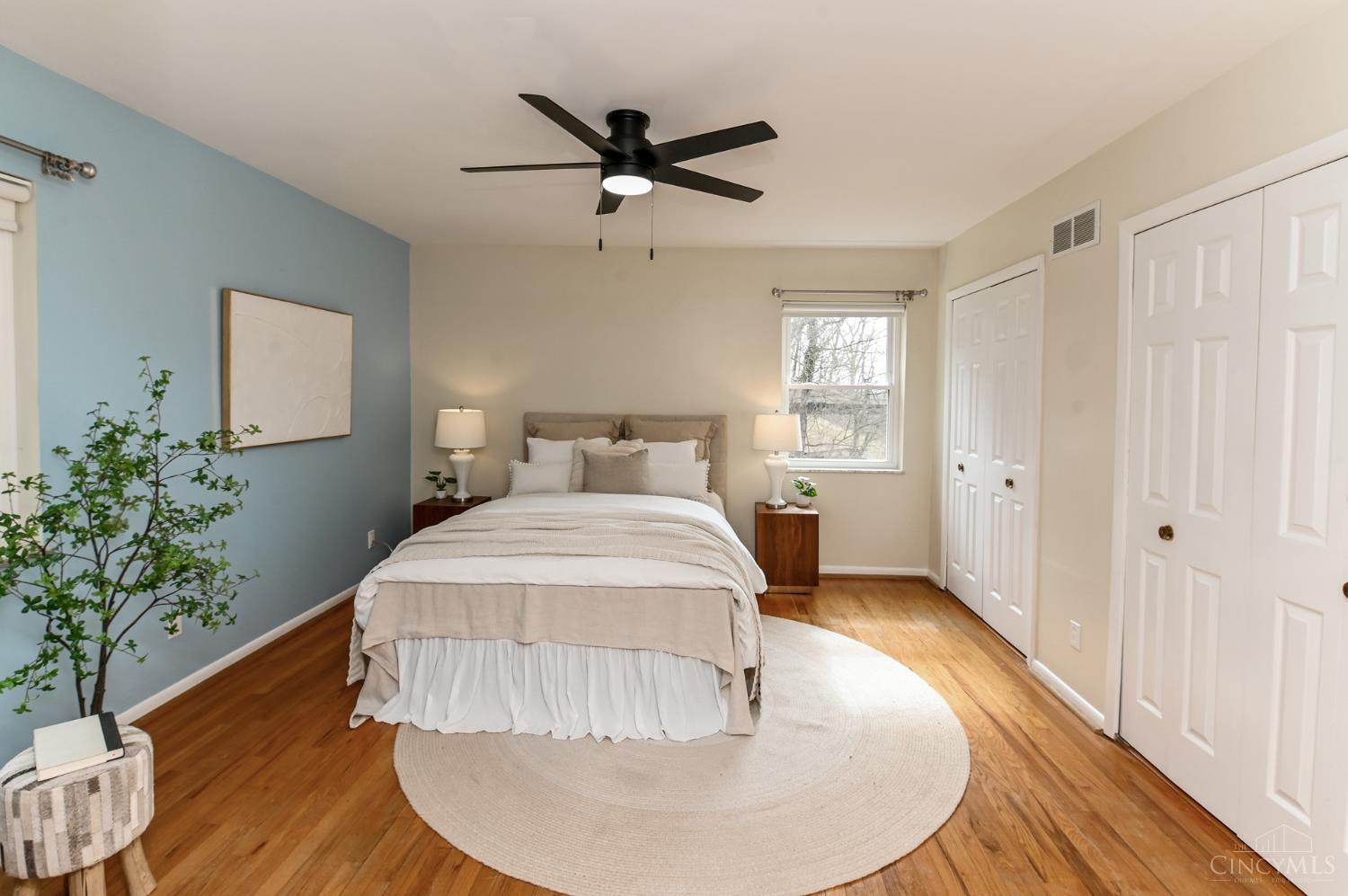 698 Cedar Knolls Court