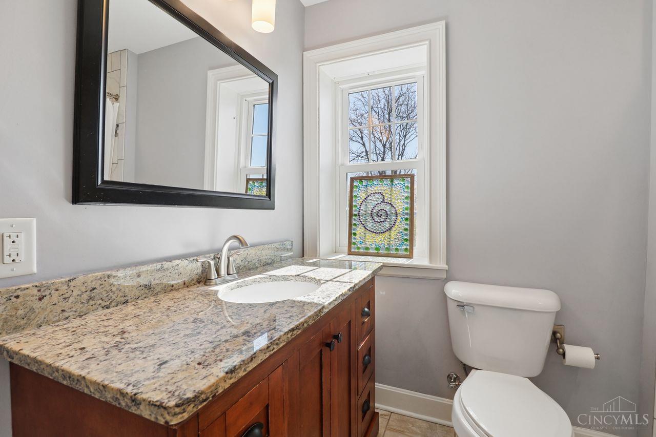 3817 Davenant Avenue