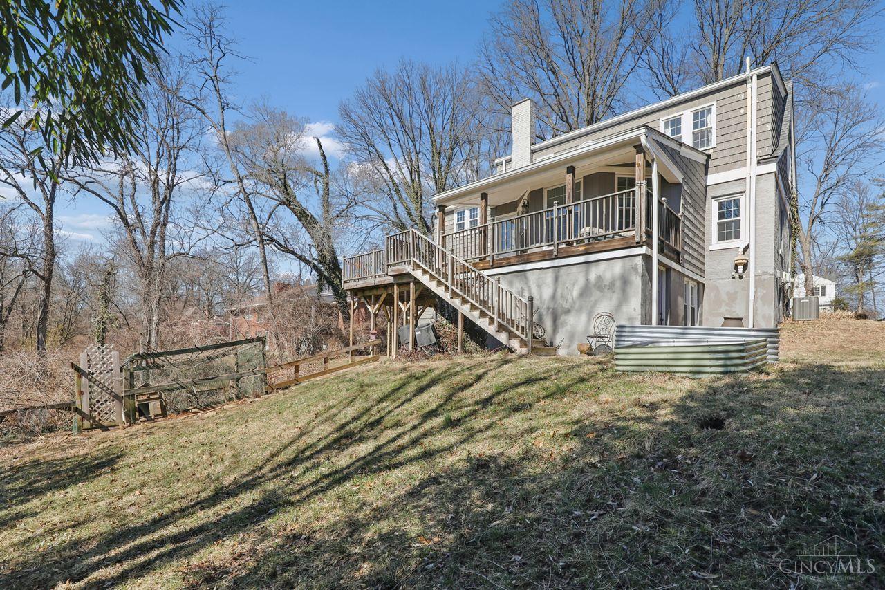 3817 Davenant Avenue