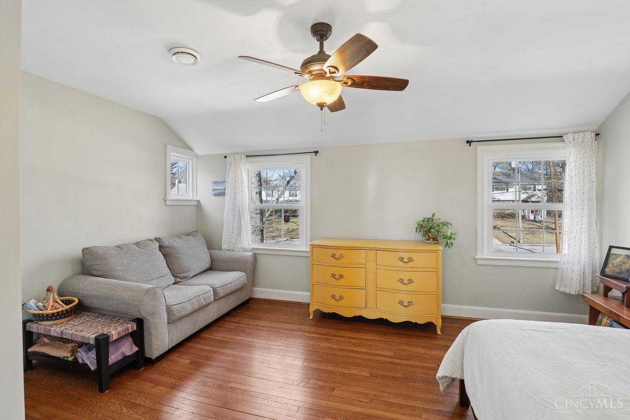 3817 Davenant Avenue