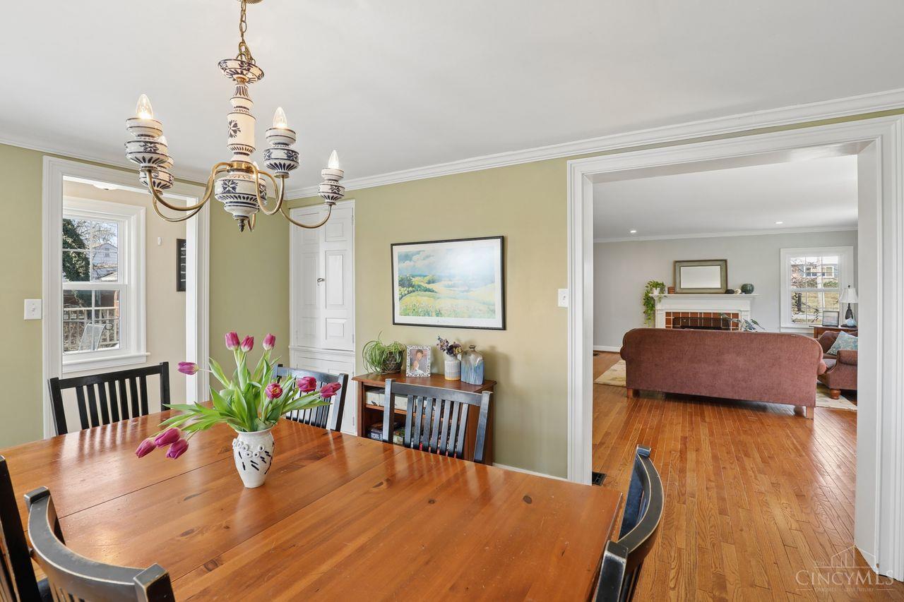 3817 Davenant Avenue