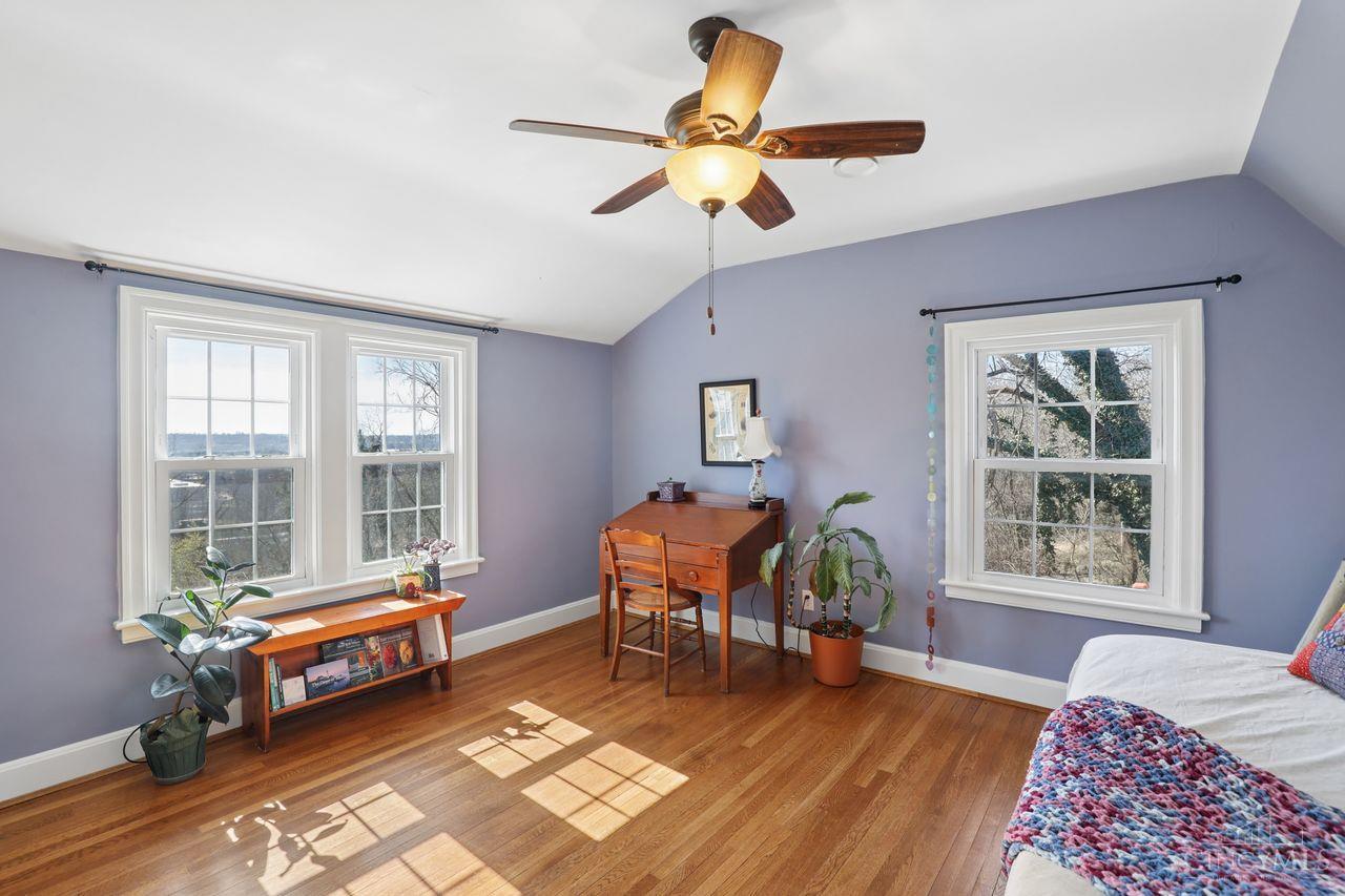 3817 Davenant Avenue