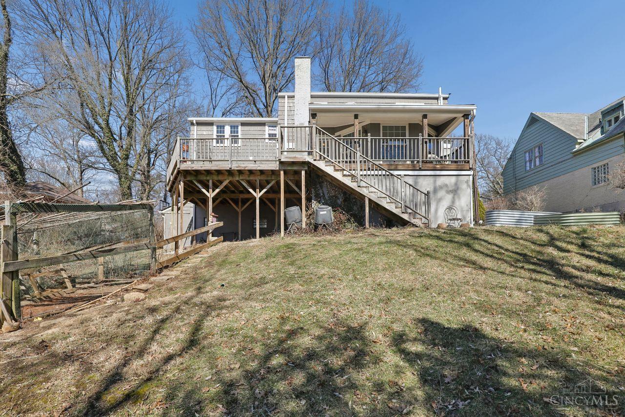 3817 Davenant Avenue