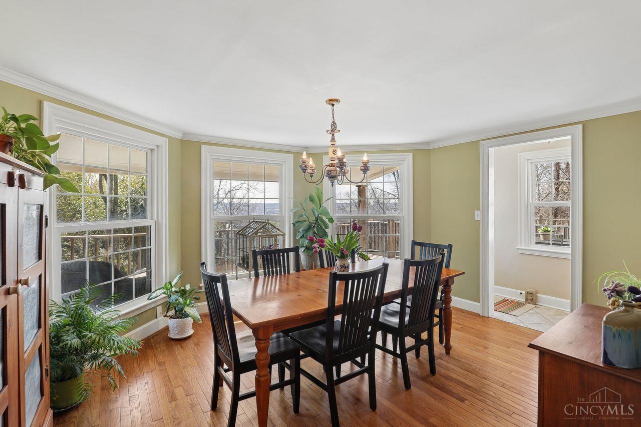 3817 Davenant Avenue