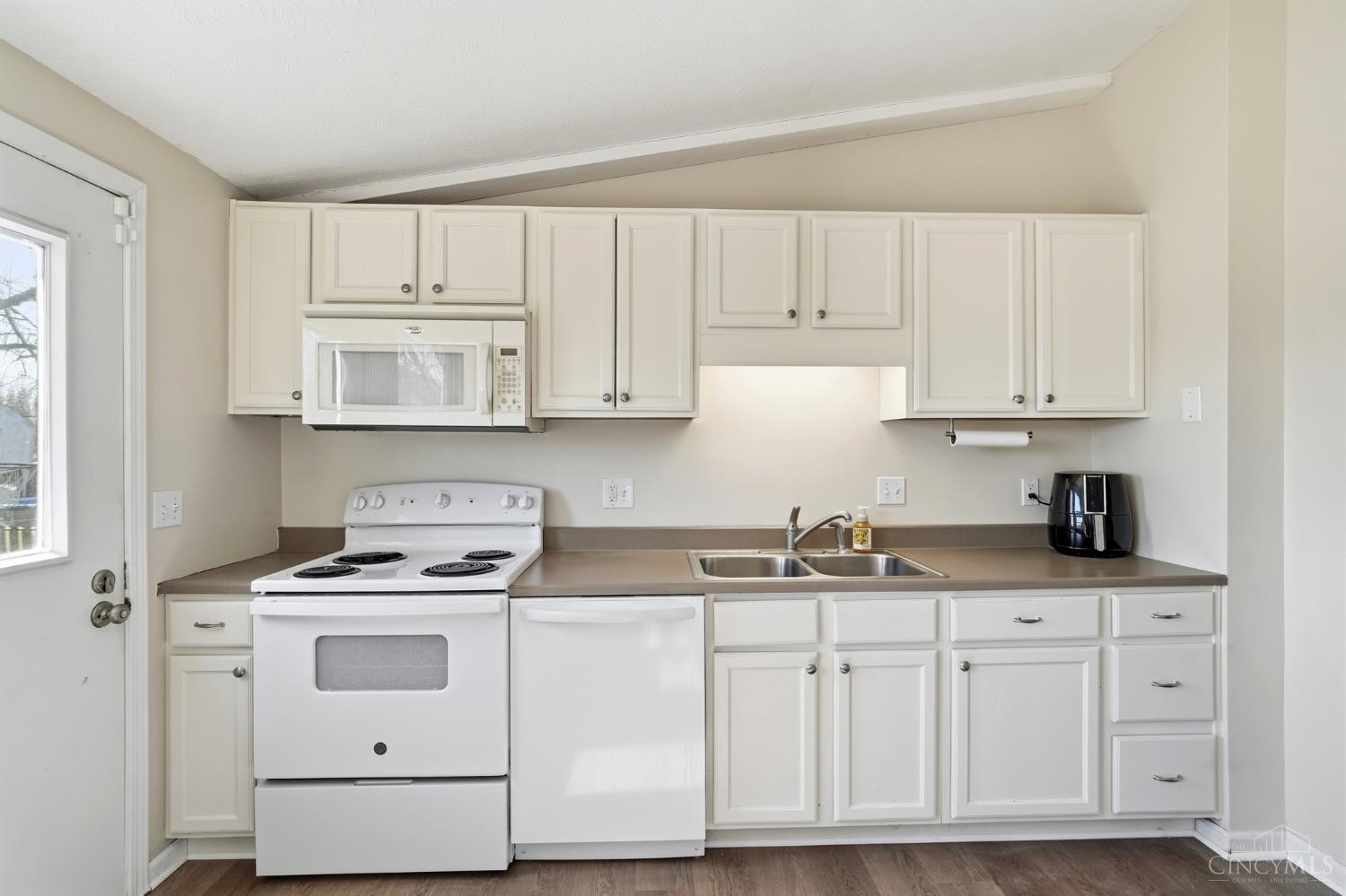 4979 Bonaventure Court