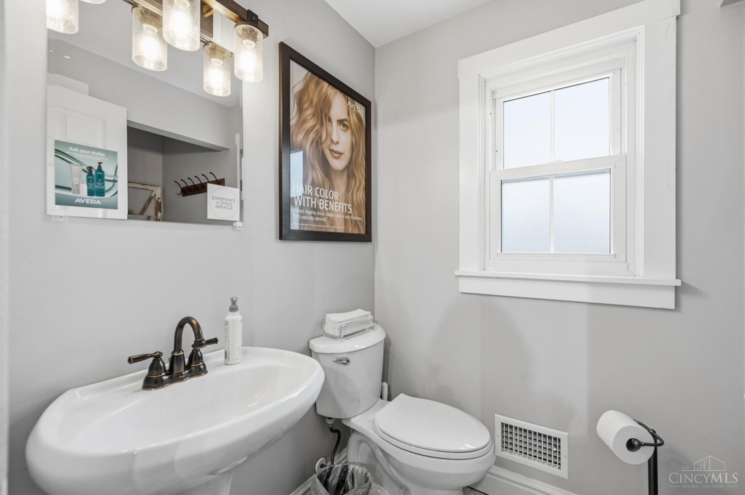 8862 Cincinnati Dayton Road