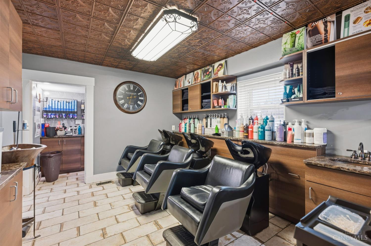 8862 Cincinnati Dayton Road