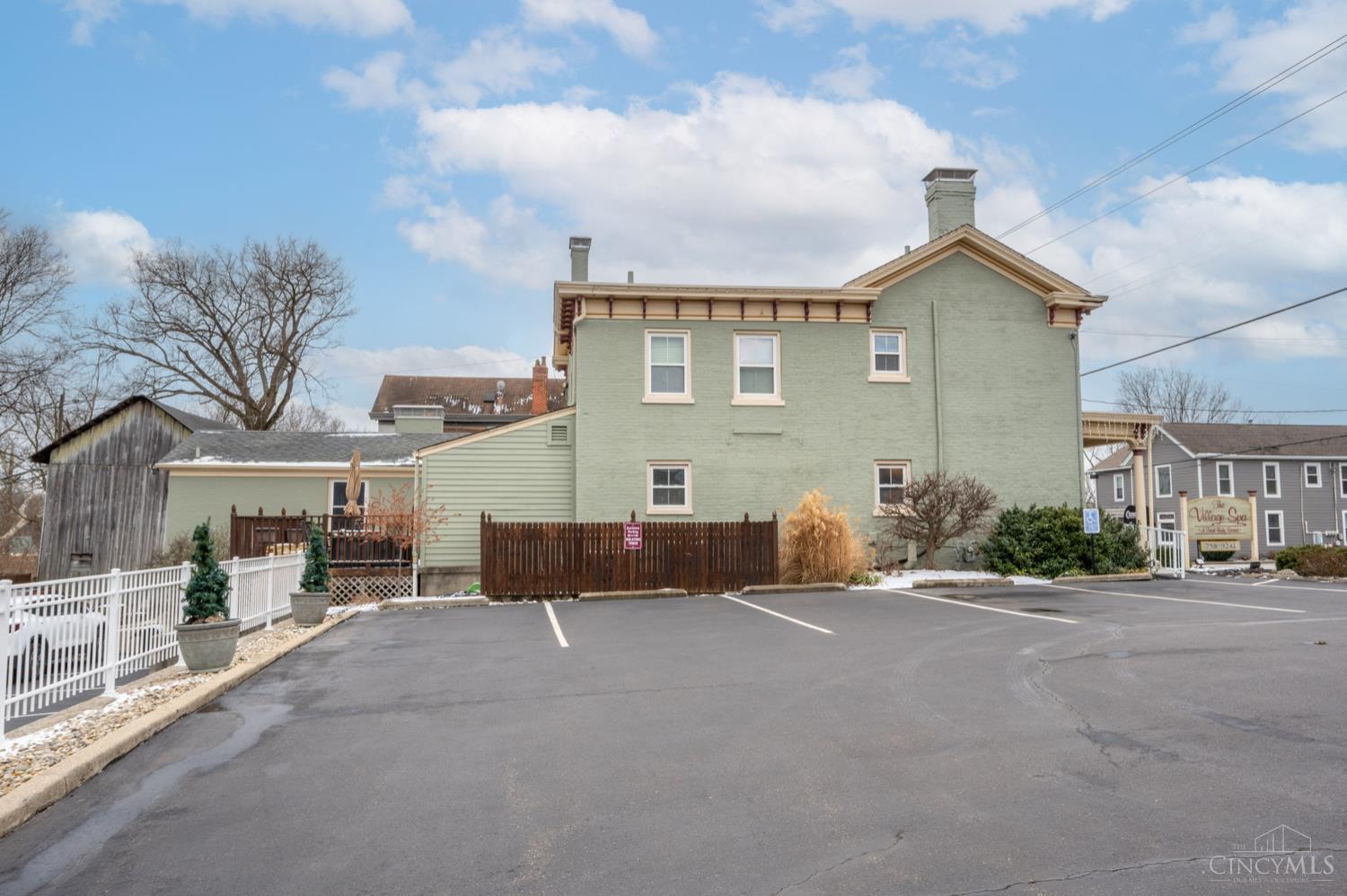 8862 Cincinnati Dayton Road