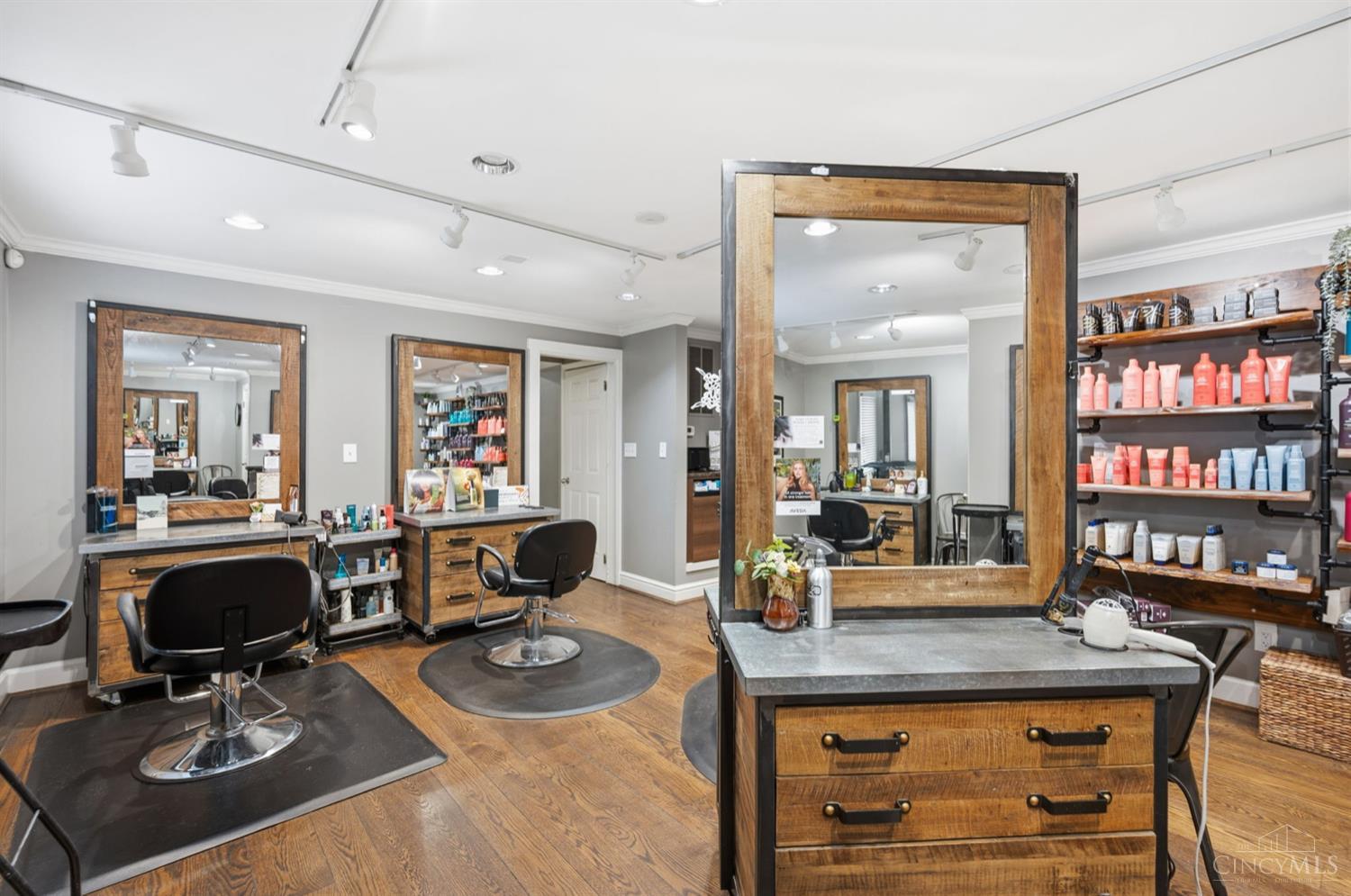 8862 Cincinnati Dayton Road