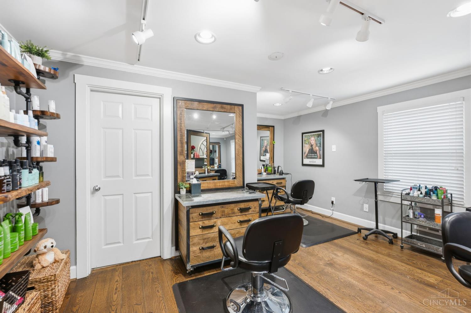 8862 Cincinnati Dayton Road