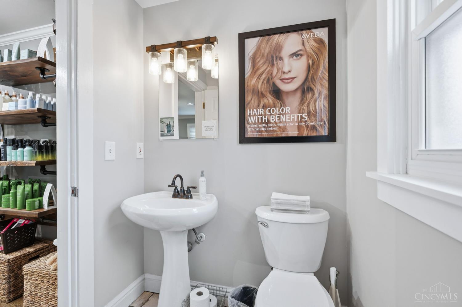 8862 Cincinnati Dayton Road