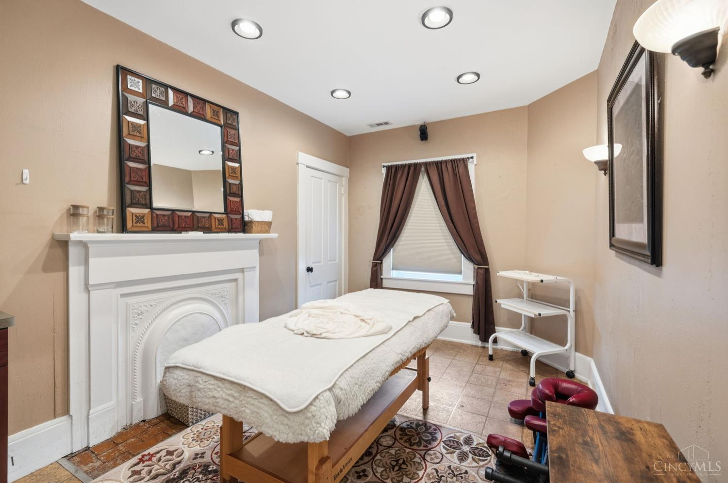 8862 Cincinnati Dayton Road