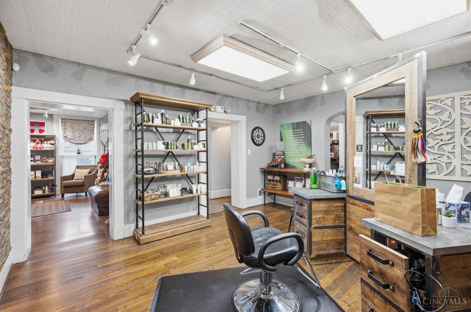 8862 Cincinnati Dayton Road